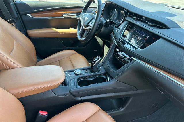 2023 Cadillac XT5 FWD Premium Luxury