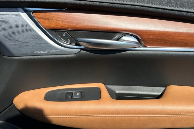 2023 Cadillac XT5 FWD Premium Luxury