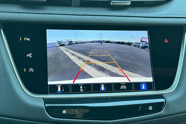 2023 Cadillac XT5 FWD Premium Luxury