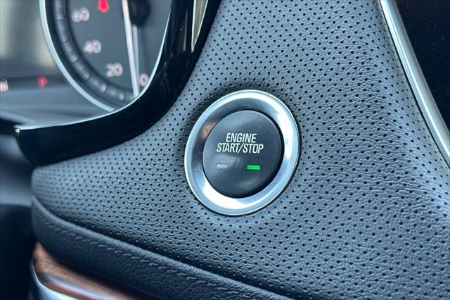 2023 Cadillac XT5 FWD Premium Luxury