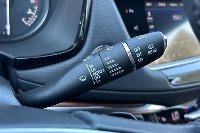 2023 Cadillac XT5 FWD Premium Luxury