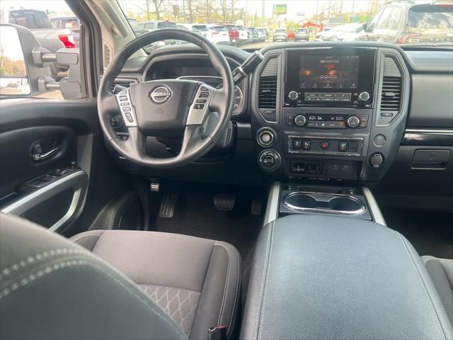 2024 Nissan Titan Crew Cab SV 4x4