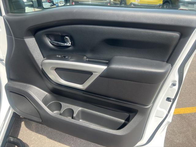 2024 Nissan Titan Crew Cab SV 4x4