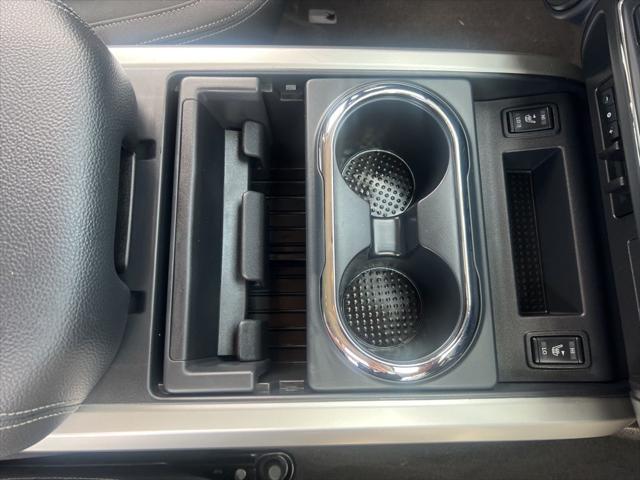 2024 Nissan Titan Crew Cab SV 4x4