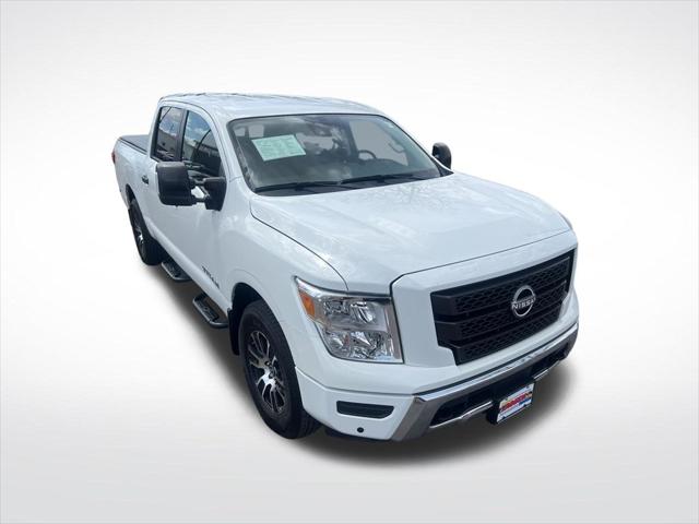 2024 Nissan Titan Crew Cab SV 4x4