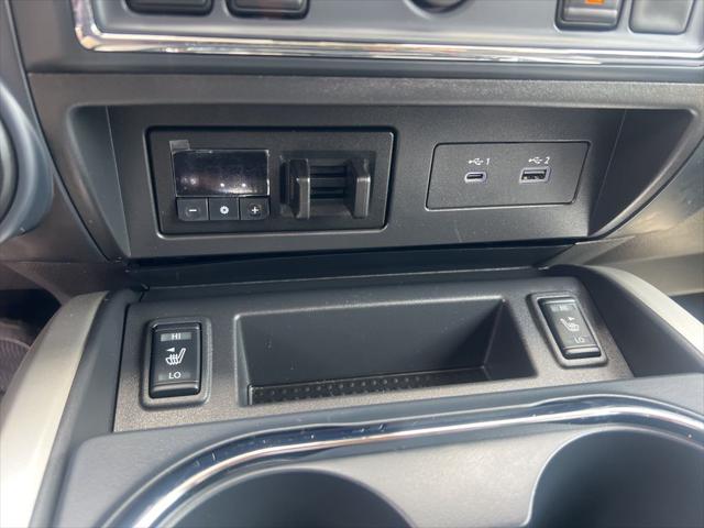 2024 Nissan Titan Crew Cab SV 4x4