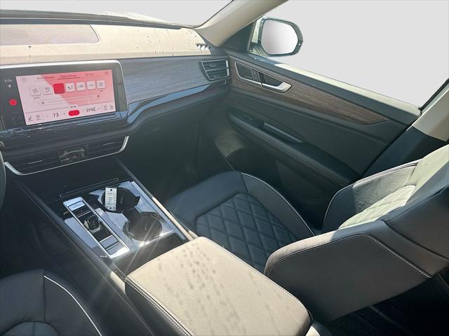 2026 Volkswagen Atlas SEL Premium R-Line