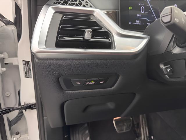 2025 BMW X6 xDrive40i