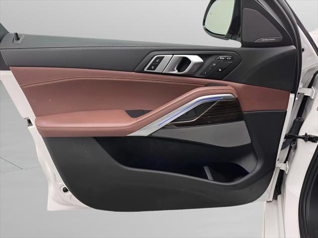 2025 BMW X6 xDrive40i