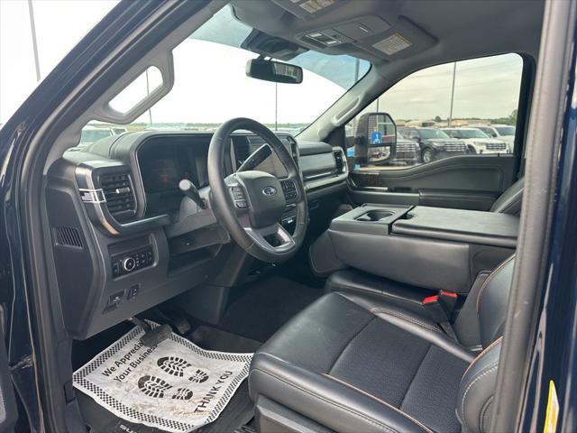 2025 Ford F-350 LARIAT