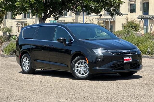 2027 Chrysler Pacifica Select for sale in National City, CA