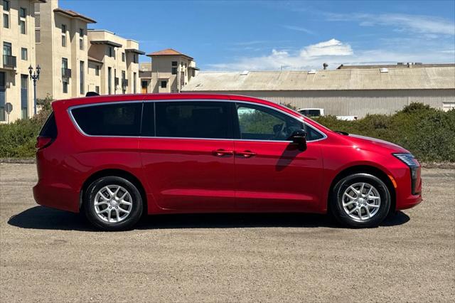 2027 Chrysler Pacifica PACIFICA SELECT