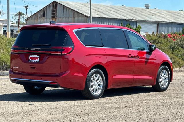 2027 Chrysler Pacifica PACIFICA SELECT
