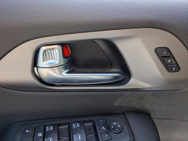 2027 Chrysler Pacifica Limited AWD