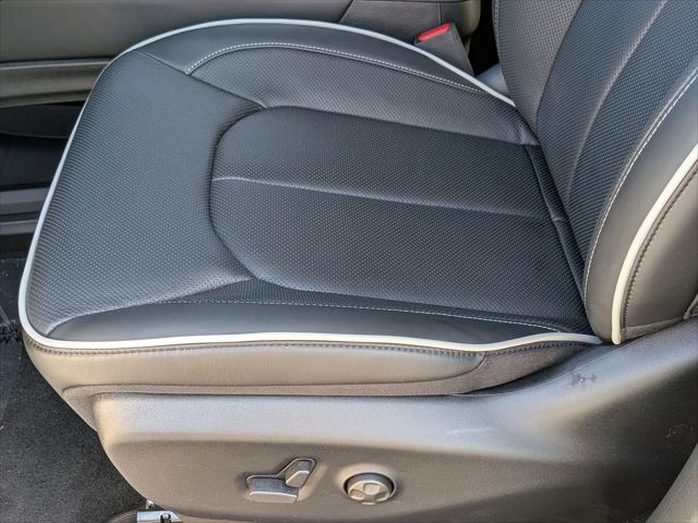 2027 Chrysler Pacifica Limited AWD