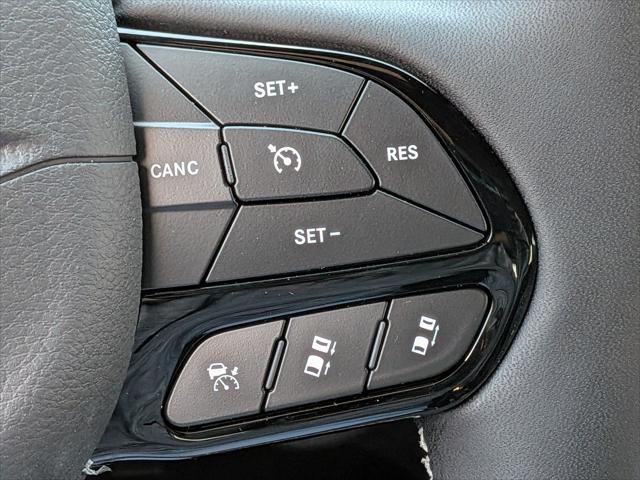2027 Chrysler Pacifica Limited AWD