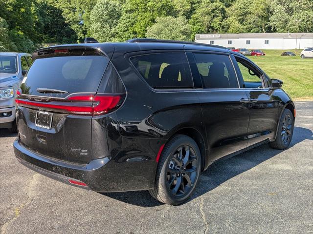 2027 Chrysler Pacifica Limited