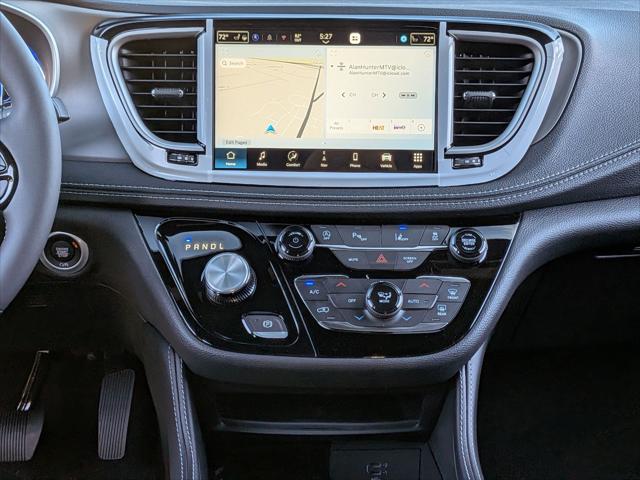 2027 Chrysler Pacifica Limited