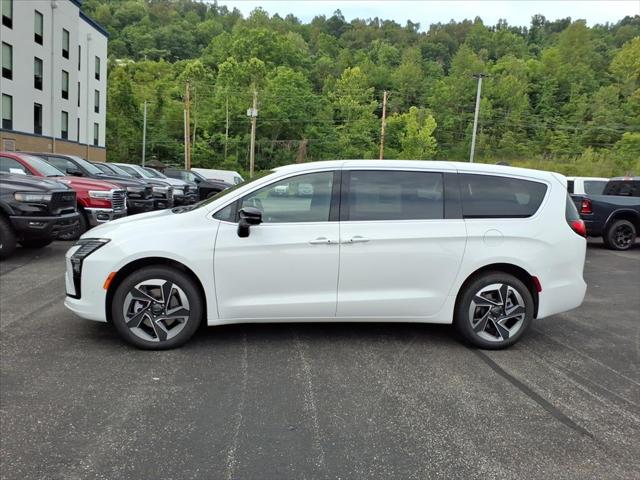 2027 Chrysler Pacifica PACIFICA LIMITED AWD 2027 Chrysler Pacifica PACIFICA LIMITED AWD