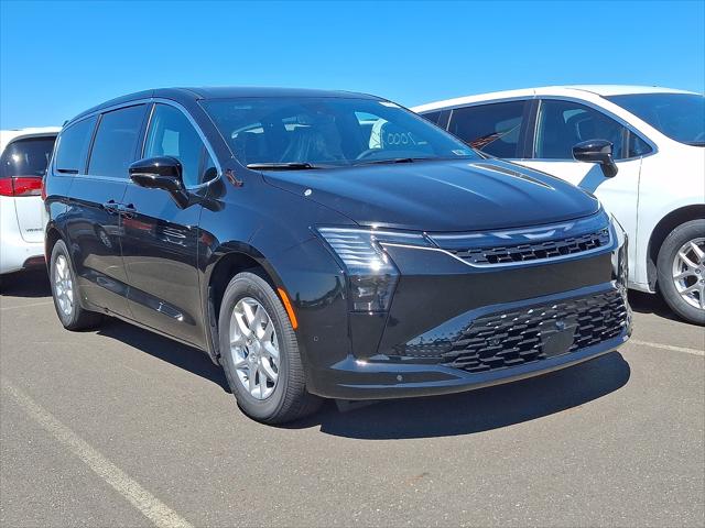 2027 Chrysler Pacifica Select for sale in Langhorne, PA