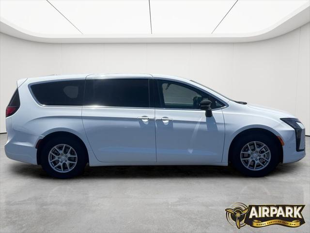 2027 Chrysler Pacifica PACIFICA SELECT