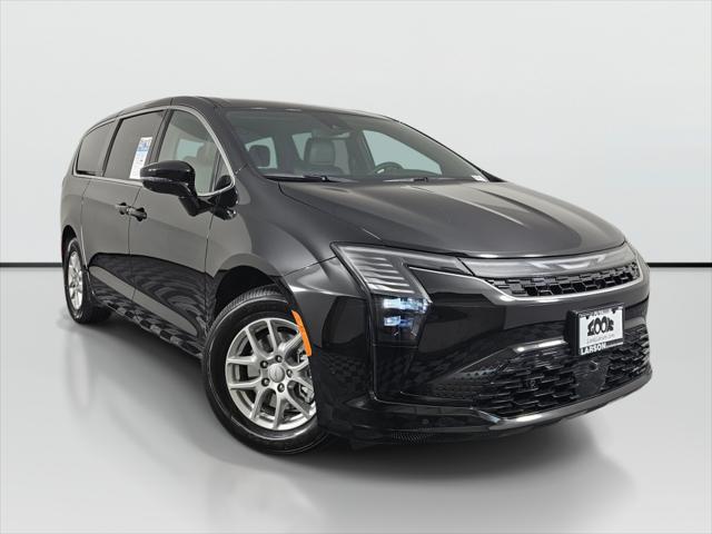 2027 Chrysler Pacifica Select for sale in Puyallup, WA