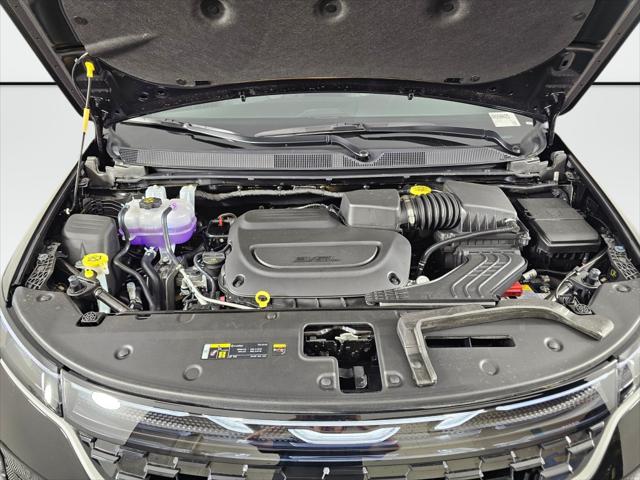 2027 Chrysler Pacifica Select AWD