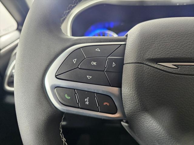 2027 Chrysler Pacifica Select AWD