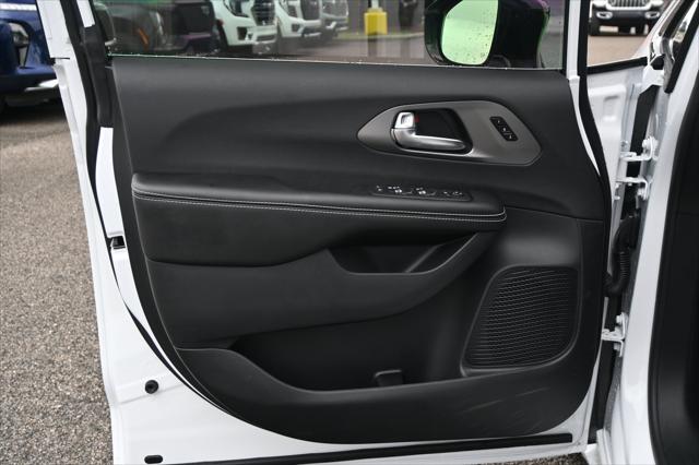 2027 Chrysler Pacifica Limited