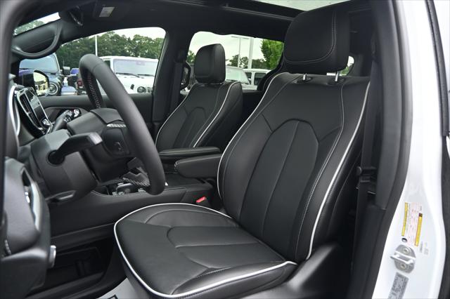 2027 Chrysler Pacifica Limited