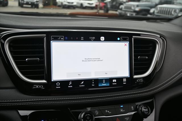 2027 Chrysler Pacifica Limited
