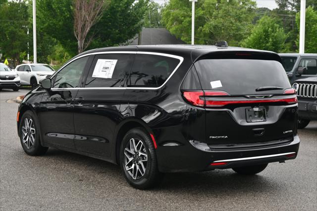 2027 Chrysler Pacifica Limited