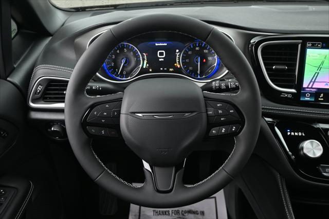 2027 Chrysler Pacifica Limited