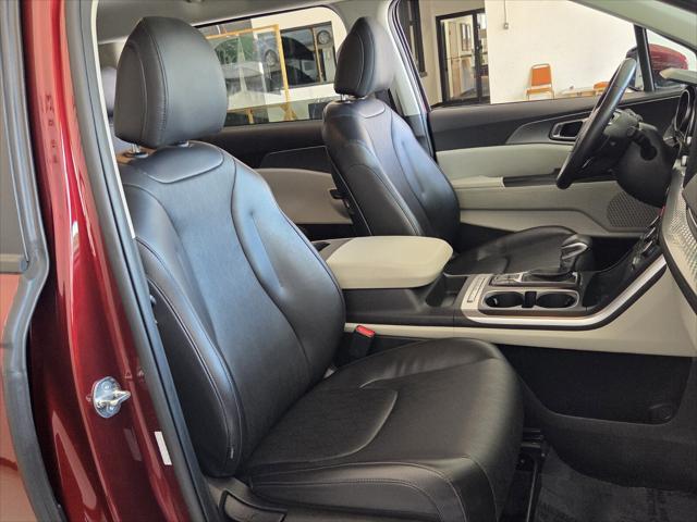 2024 Kia Carnival MPV LX Seat Package