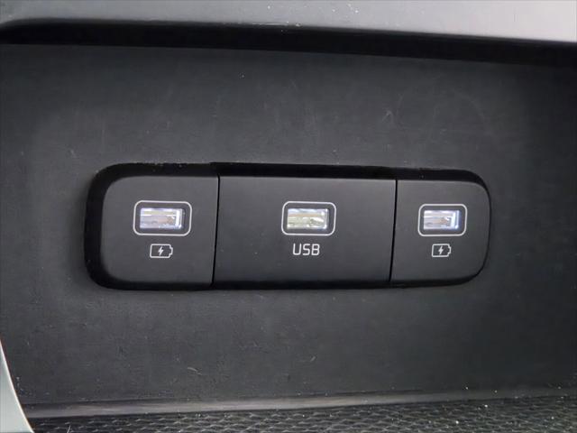 2024 Kia Carnival MPV LX Seat Package