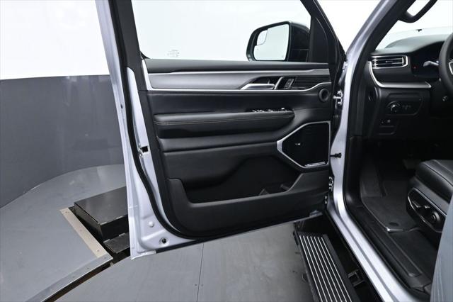 2026 Jeep Grand Wagoneer Limited Reserve 4x4