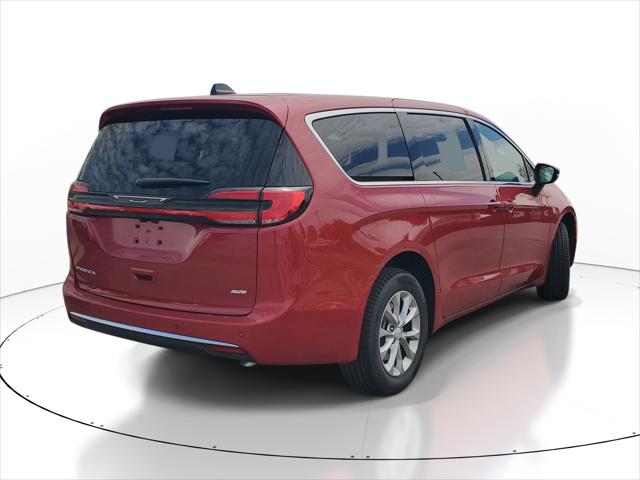2027 Chrysler Pacifica PACIFICA SELECT AWD