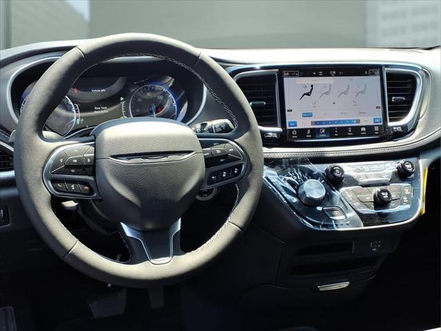 2027 Chrysler Pacifica PACIFICA SELECT