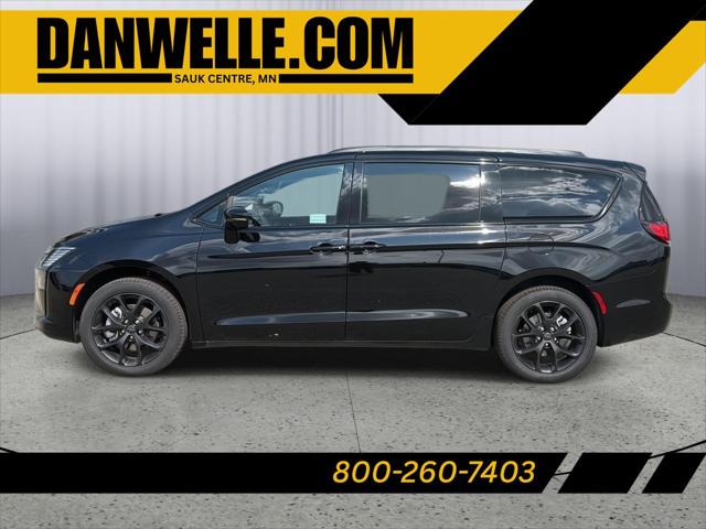 2027 Chrysler Pacifica PACIFICA LIMITED AWD