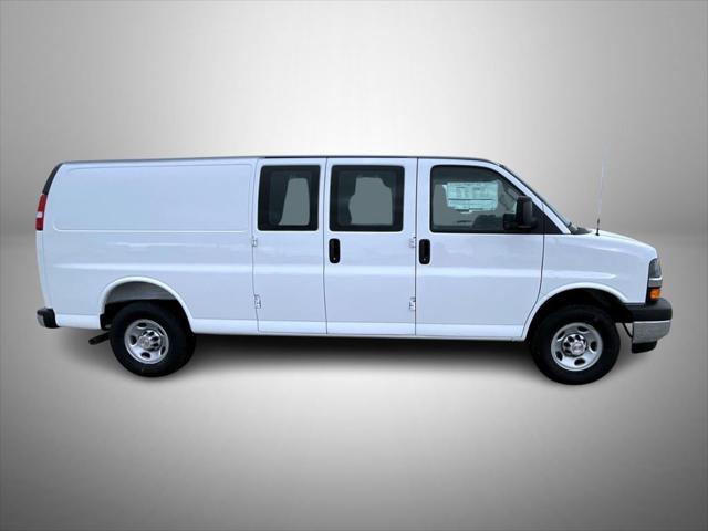 2026 Chevrolet Express Cargo Van 3500 Extended Wheelbase, WT, RWD