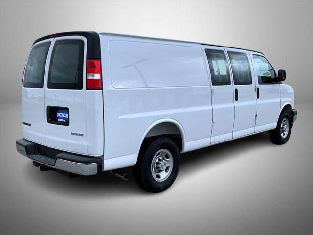 2026 Chevrolet Express Cargo Van 3500 Extended Wheelbase, WT, RWD