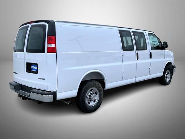 2026 Chevrolet Express Cargo Van 3500 Extended Wheelbase, WT, RWD