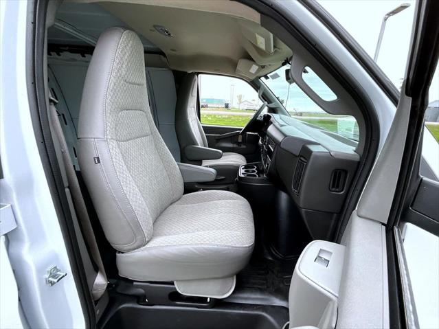 2026 Chevrolet Express Cargo Van 3500 Extended Wheelbase, WT, RWD