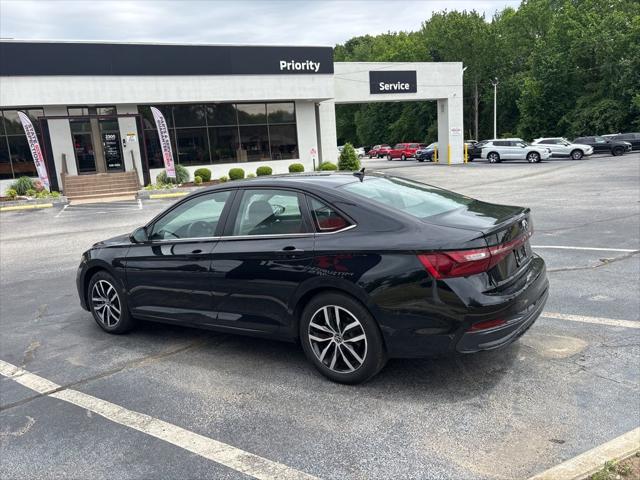 2025 Volkswagen Jetta 1.5T SE
