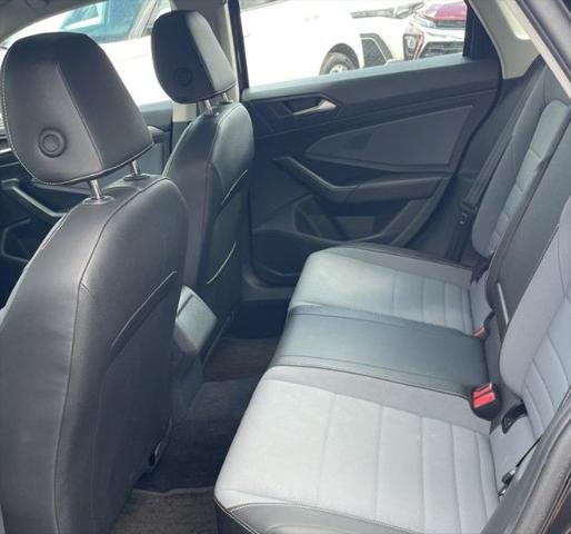 2025 Volkswagen Jetta 1.5T SE