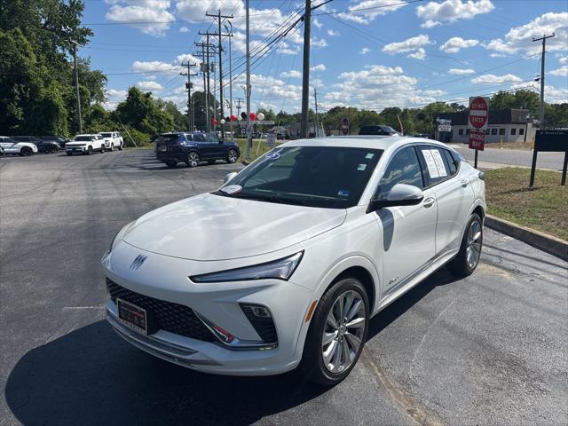 2025 Buick NV Avenir FWD
