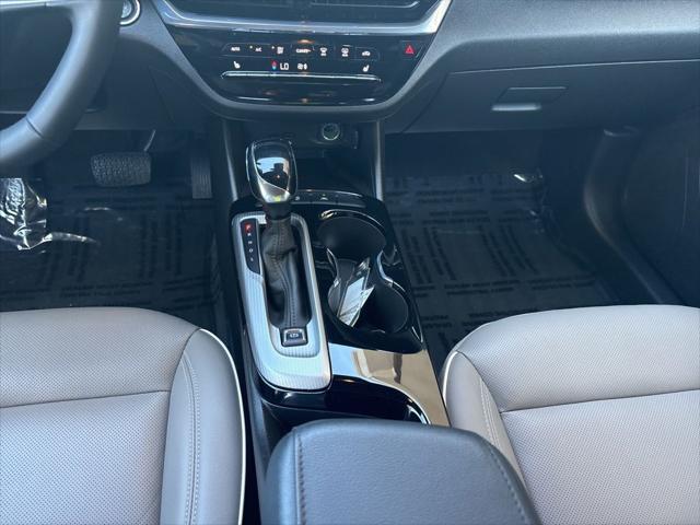 2025 Buick NV Avenir FWD