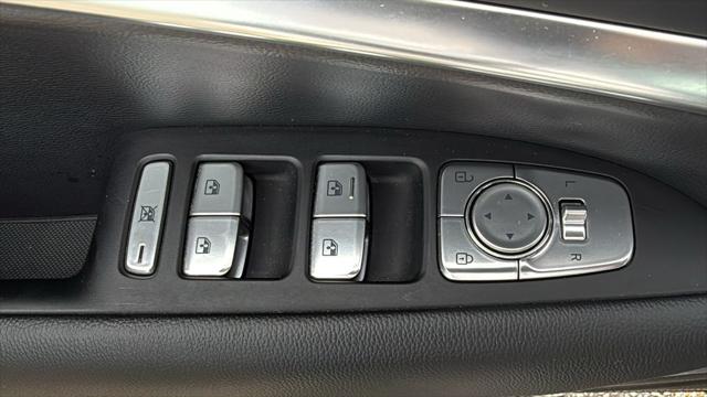 2025 Genesis G70 2.5T RWD