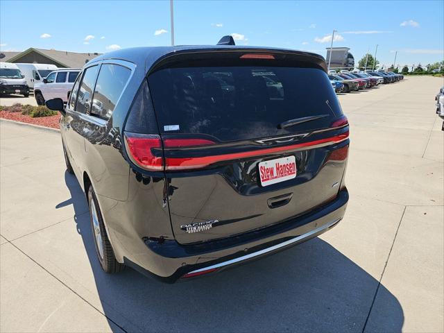2027 Chrysler Pacifica PACIFICA SELECT AWD 2027 Chrysler Pacifica PACIFICA SELECT AWD