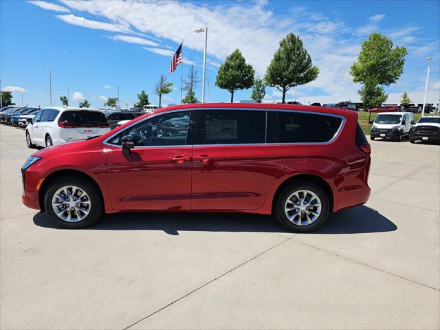2027 Chrysler Pacifica Select AWD
